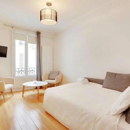 Apartment Trocadero - Luxury Room L027 *