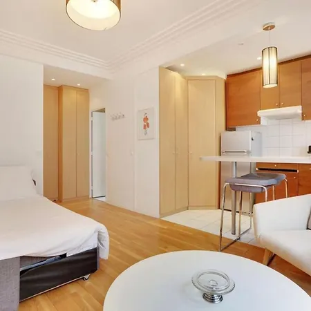 Trocadero - Luxury Room L027 *